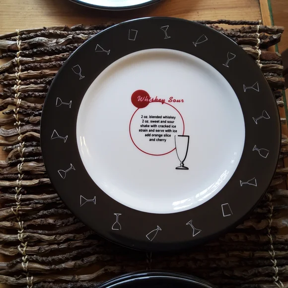 Pottery Barn Retro Salad Appetizer Plates.  Set Of 6 EUC - Picture 4 of 11